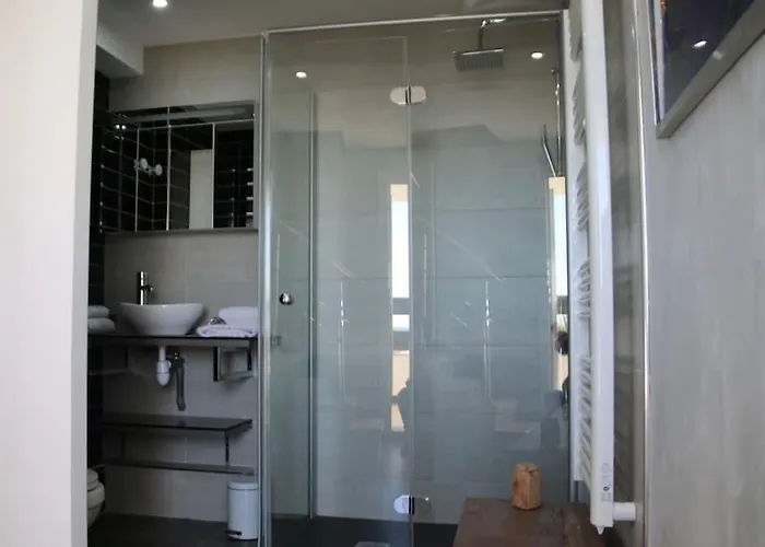 Duplex 121a, Port Nature *