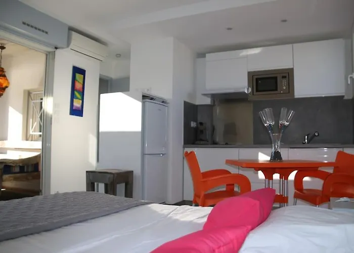 Duplex 121a, Port Nature